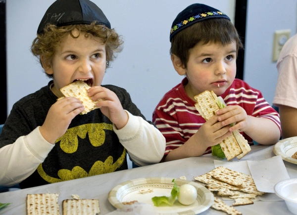 Il significato del pane azzimo spiegato ai bambini 